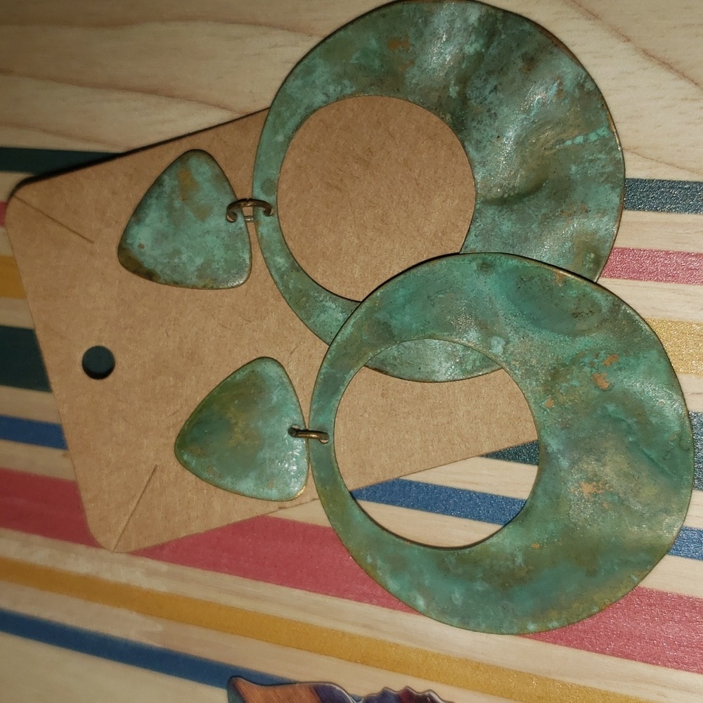 Vintage bronzed pierced earrings